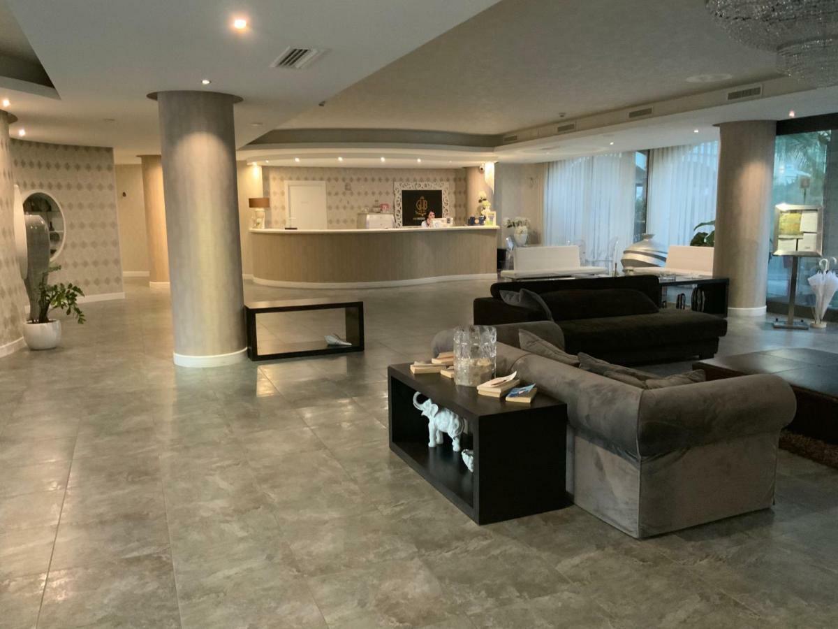 Grand Hotel Balestrieri Torre Melissa Ngoại thất bức ảnh
